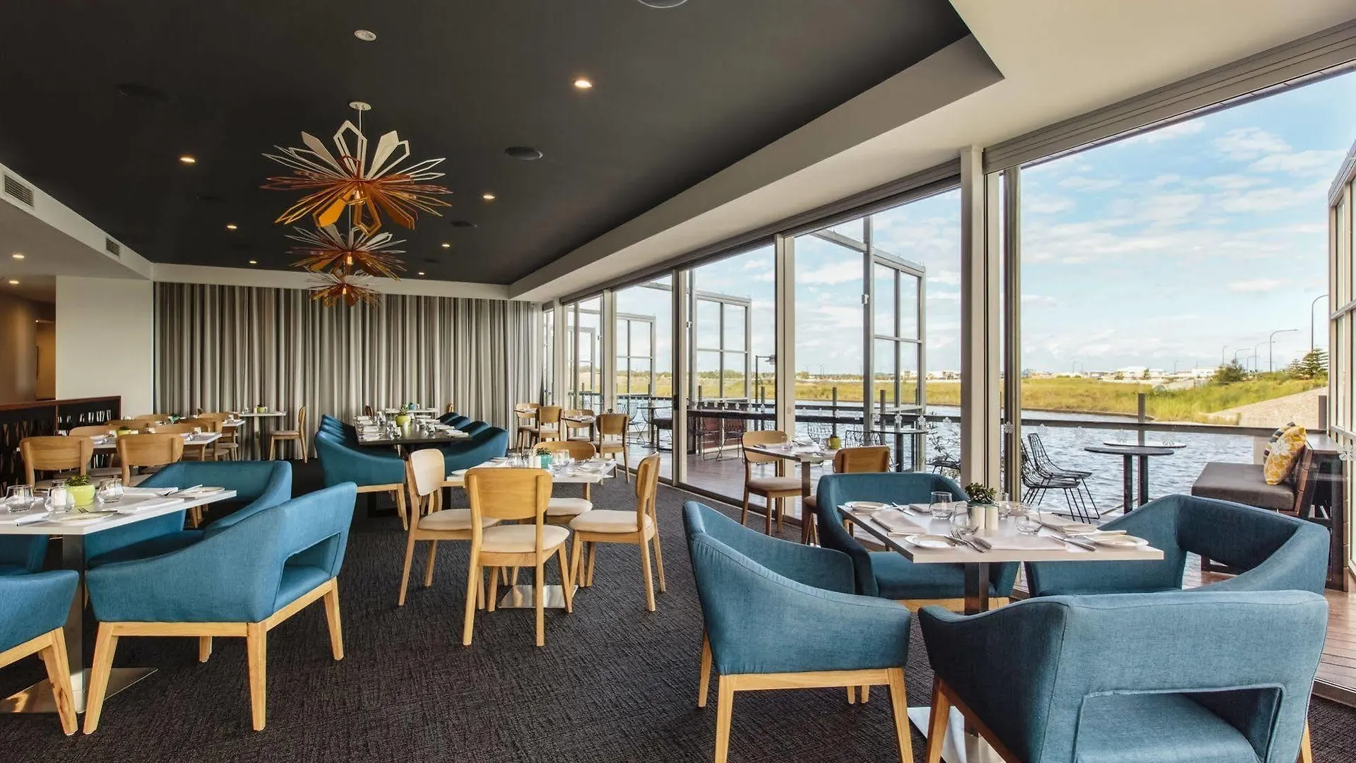 ****  Best Western Plus Oceanside Kawana Hotel Kawana Waters Australia