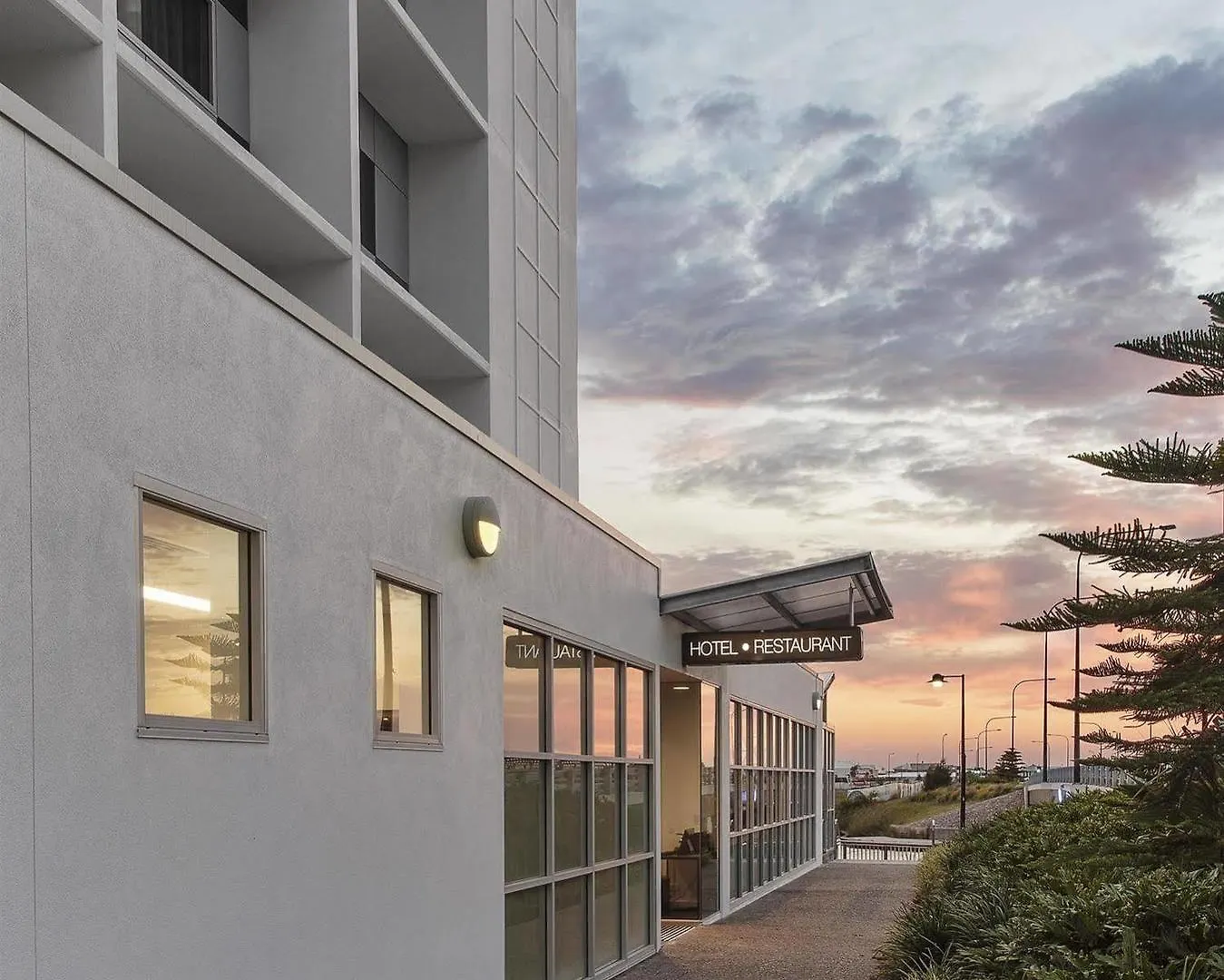 Best Western Plus Oceanside Kawana Hotel Kawana Waters
