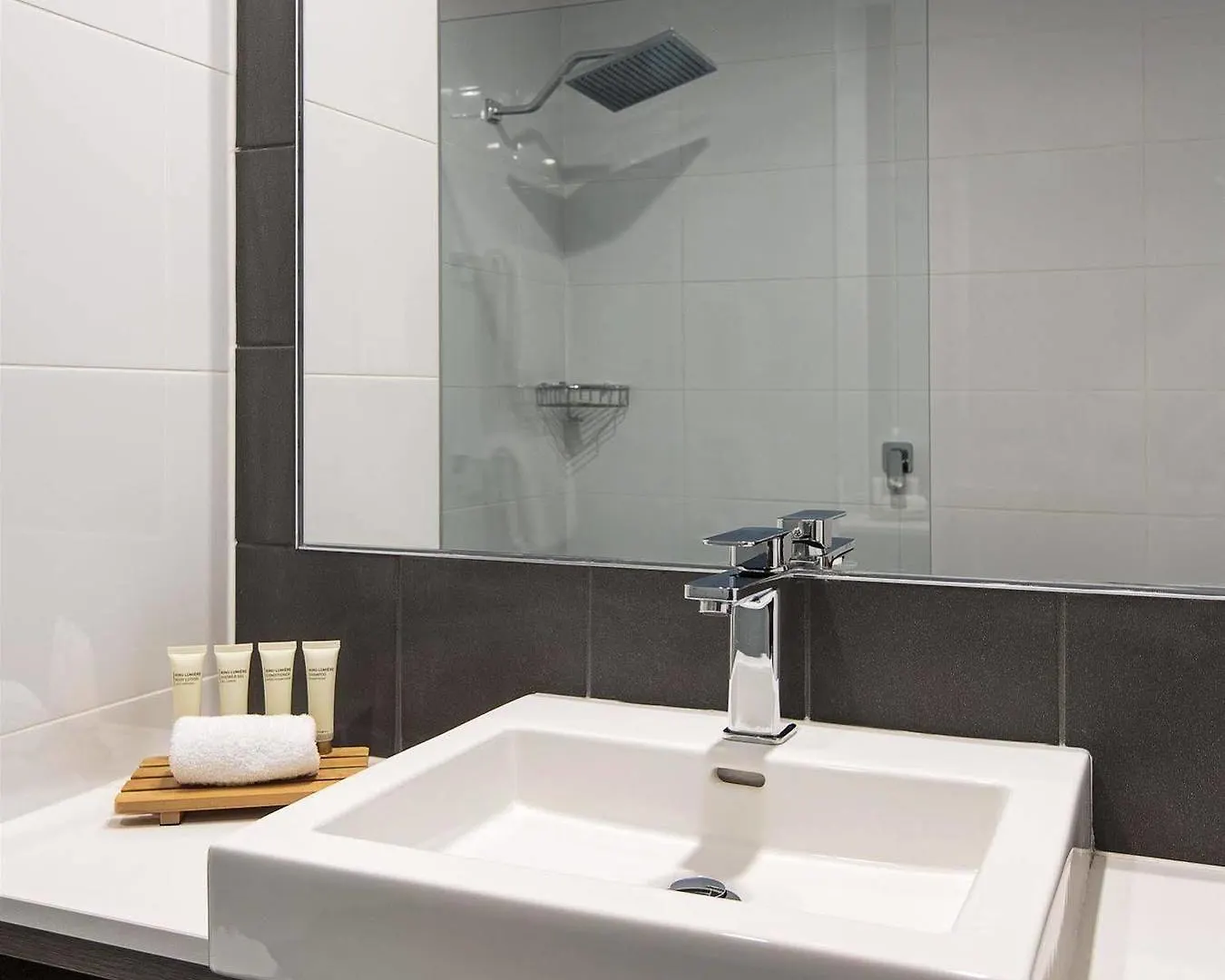Best Western Plus Oceanside Kawana Hotel Kawana Waters